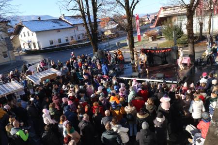 Božični sejem in obisk treh dobrih mož 25 Foto Ljubo Vukelič